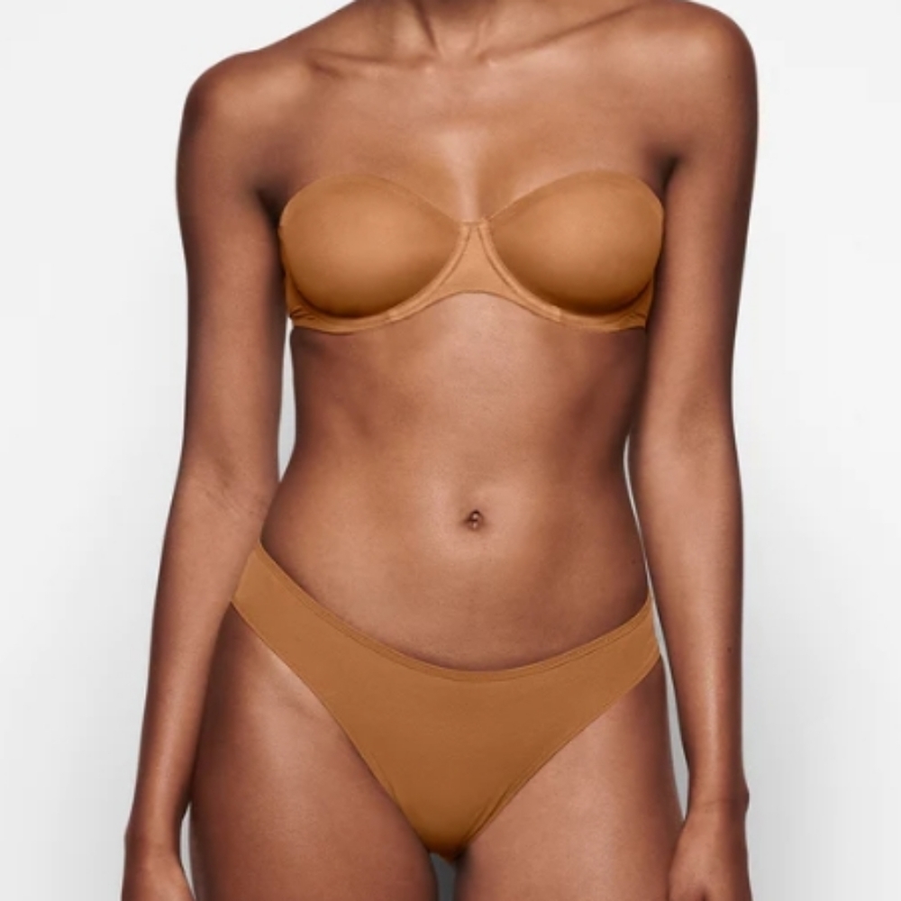 NWT Skims Ultra Fine Mesh Strapless Bra Bronze 36C